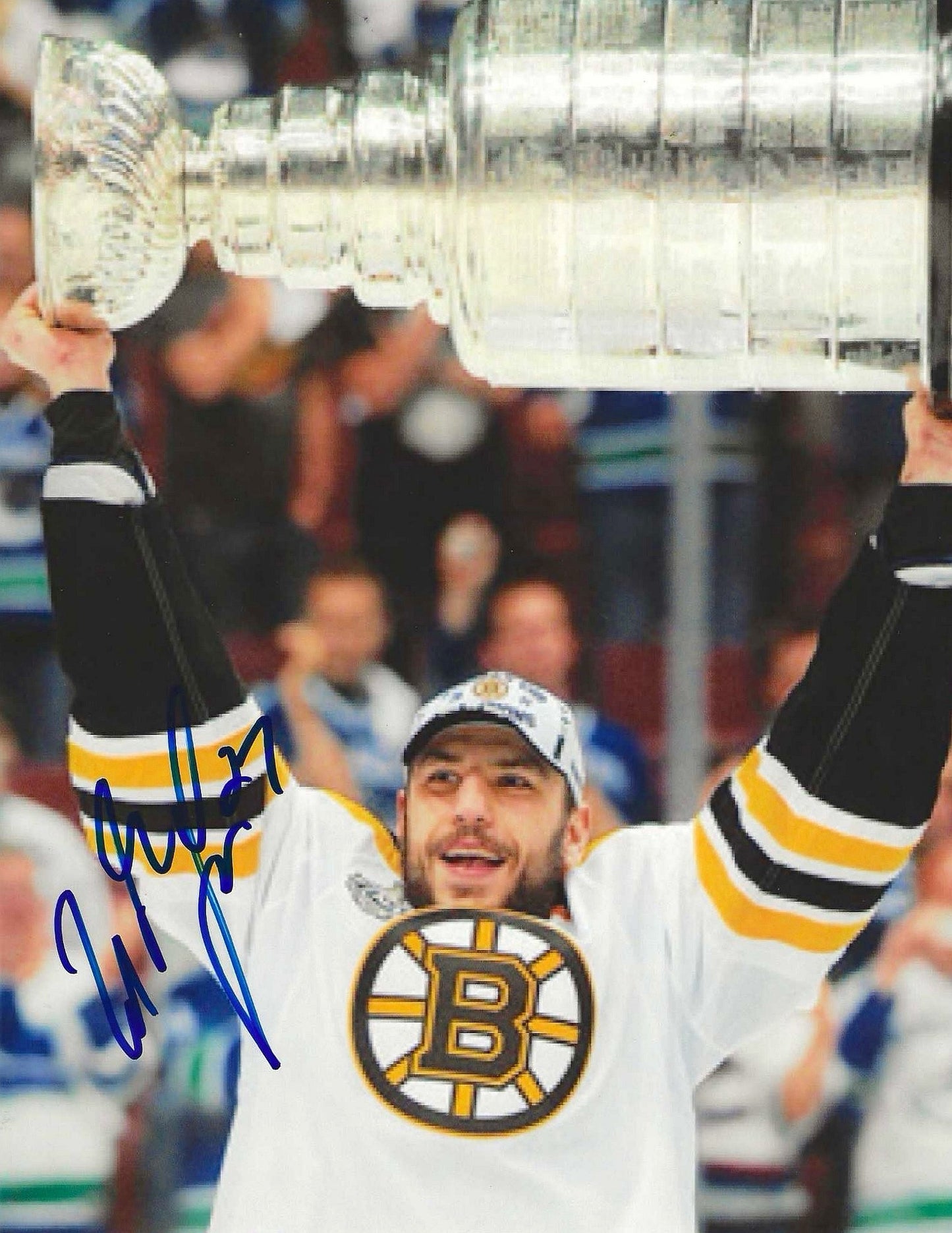 Milan Lucic Autographed Signed 8X10 Photo Elite Promotions & Graphz Authentication