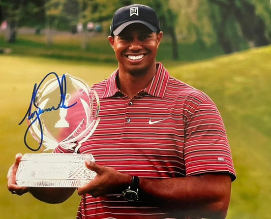 Tiger Woods Autographed Signed 8X10 Photo Elite Promotions & Graphz Authentication