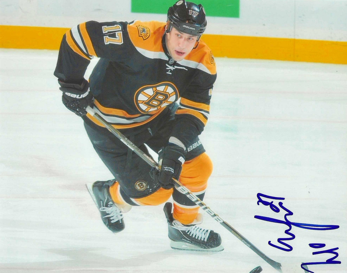 Milan Lucic Autographed Signed 8X10 Photo Elite Promotions & Graphz Authentication