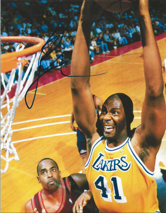 Elden Campbell Autographed Signed "LAKERS" 8x10 photo Elite Promotions & Graphz Authentication